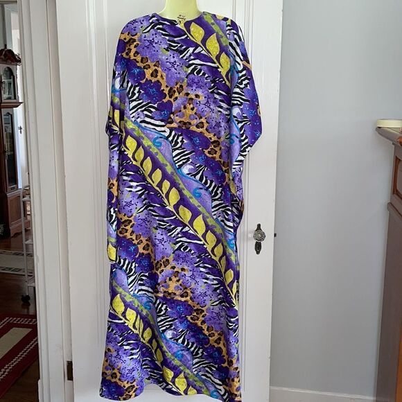 Bellamayo multi pattern & multi patterned polyester caftan/muumuu - Picture 4 of 8